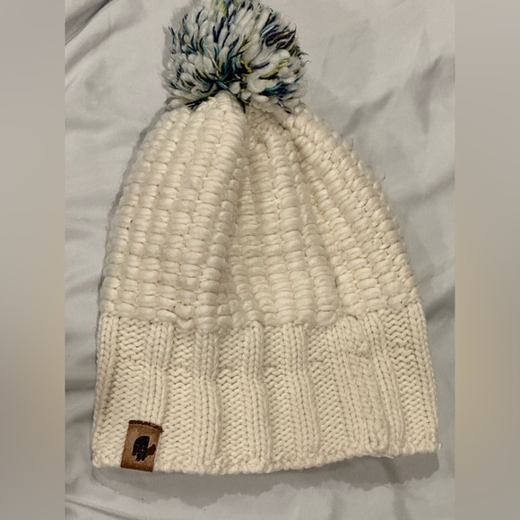 The North Face Beige Knit Pom-Pom Beanie Hat - Picture 4 of 7